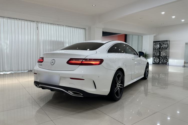 Used Mercedes-Benz E-Class 2018 E 300 Coupe Exterior 6