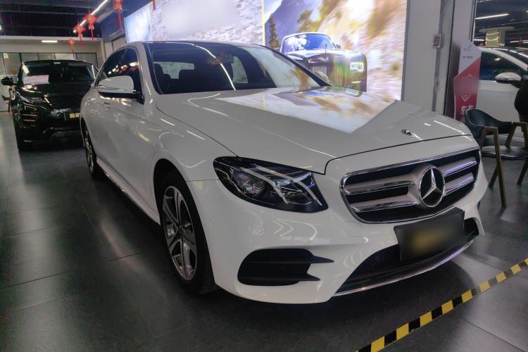 Used Mercedes-Benz E-Class 2018 E 200 L Sport Edition Front Right 45 Deg