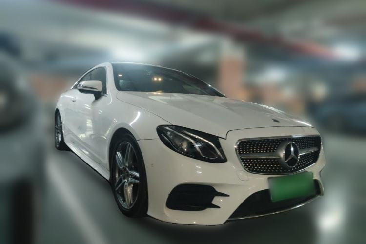 Used Mercedes-Benz E-Class 2018 E 200 Convertible Coupe Front Right 45 Deg