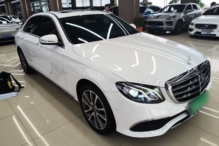 Used Mercedes-Benz E-Class 2018 E 200 L Front Right 45 Deg