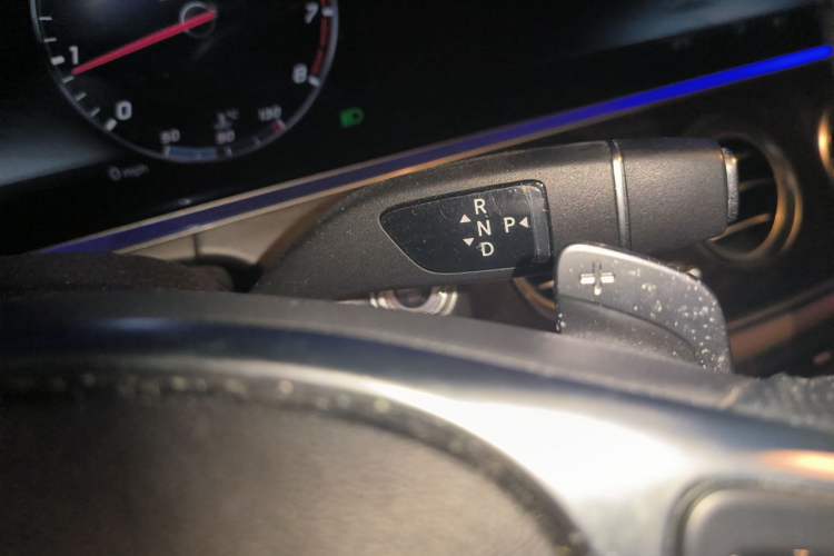Used Mercedes-Benz E-Class 2018 Facelift E 200 L Sport Edition Gear Lever