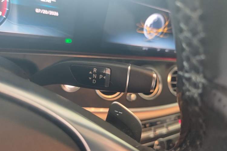 Used Mercedes-Benz E-Class 2018 E 300 L Sporty and Stylish Model Gear Lever