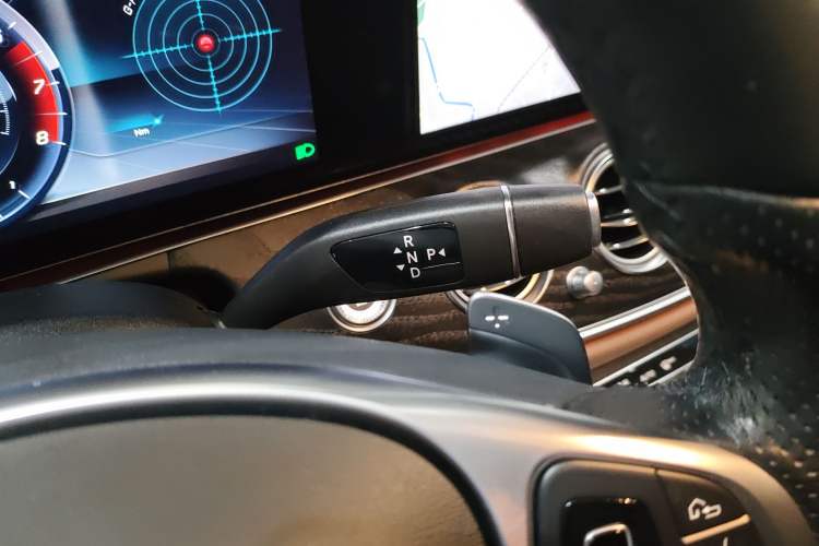 Used Mercedes-Benz E-Class 2018 Facelift E 200 L Sport Edition Gear Lever