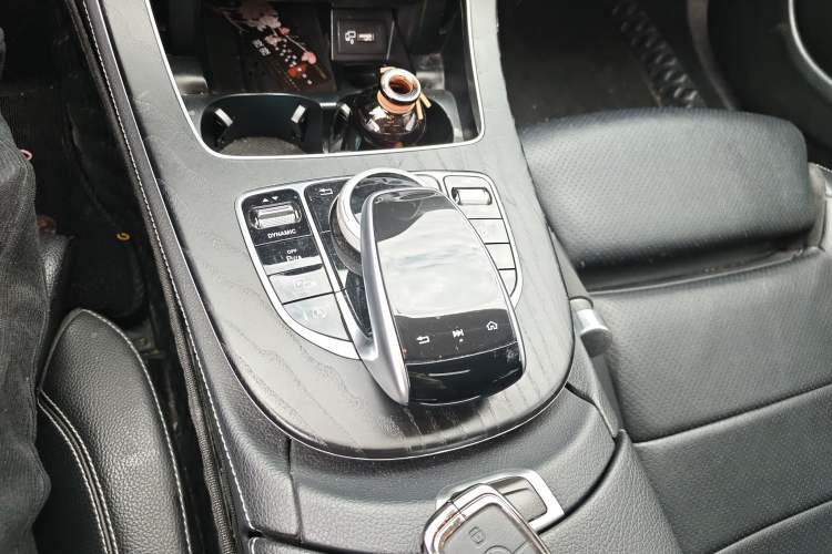 Used Mercedes-Benz E-Class 2018 Facelift E 200 L Sport Edition Gear Lever