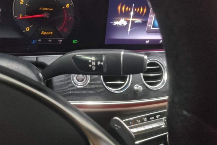 Used Mercedes-Benz E-Class 2018 Restyled E 300 L Sporty and Stylish Edition Gear Lever