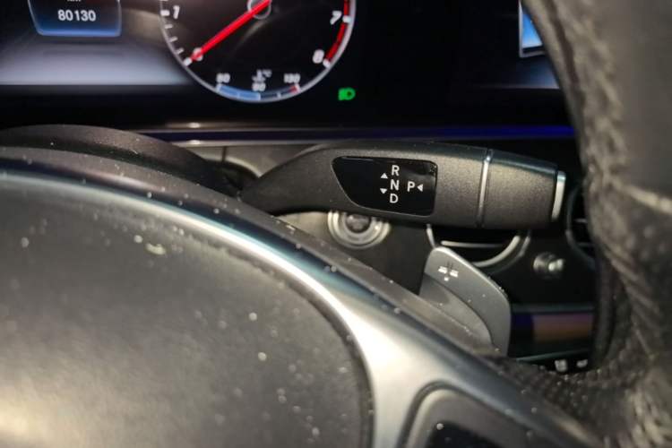 Used Mercedes-Benz E-Class 2018 Facelift E 200 L Sport Edition Gear Lever