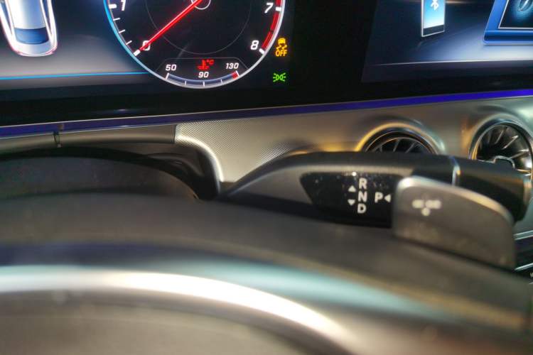 Used Mercedes-Benz E-Class 2018 E 300 Coupe Gear Lever