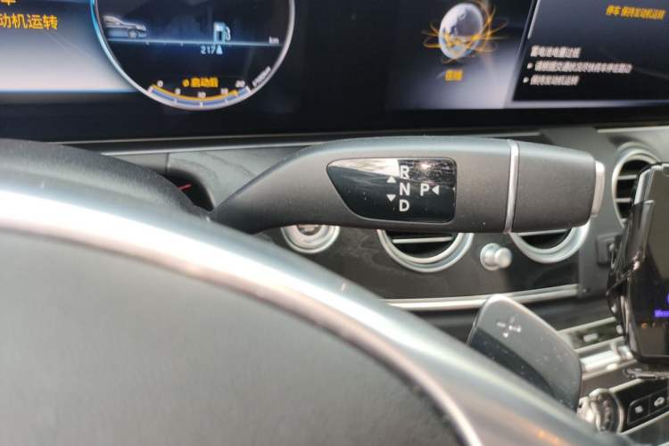 Used Mercedes-Benz E-Class 2018 Restyled E 300 L Sporty and Stylish Edition Gear Lever