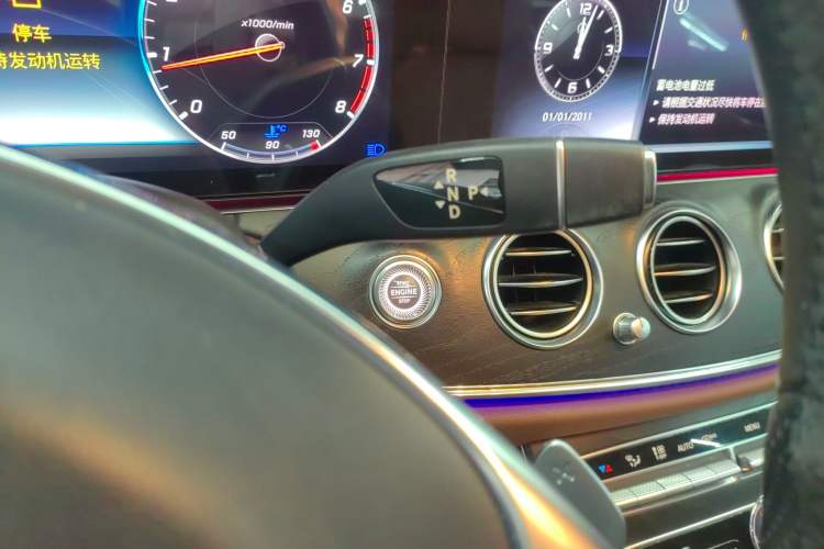 Used Mercedes-Benz E-Class 2018 Facelift E 200 L Sport Edition Gear Lever