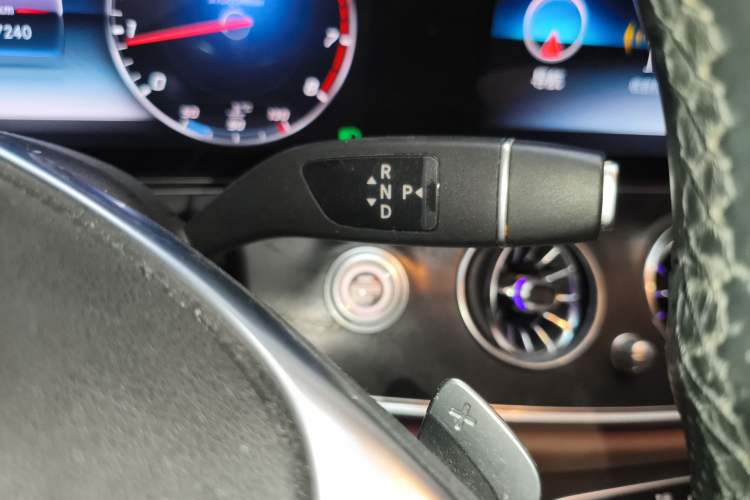 Used Mercedes-Benz E-Class 2018 Facelift E 200 L Sport Edition Gear Lever