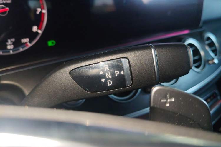 Used Mercedes-Benz E-Class 2018 Facelift E 200 L Sport Edition Gear Lever