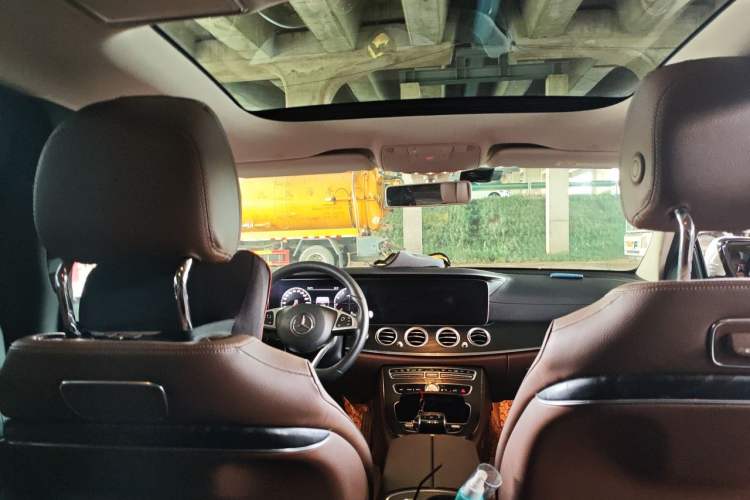 Used Mercedes-Benz E-Class 2018 Restyled E 300 L Sporty and Stylish Edition Headliner