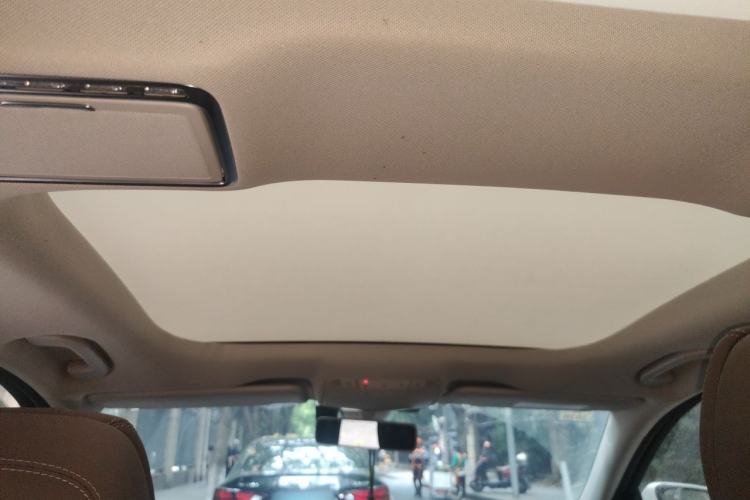 Used Mercedes-Benz E-Class 2018 E 300 L Luxury Model Headliner