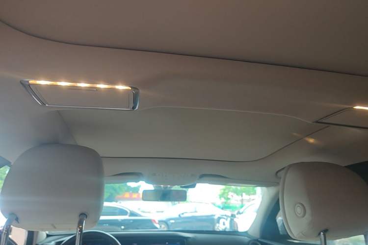 Used Mercedes-Benz E-Class 2018 E 300 L Sporty and Stylish Model Headliner