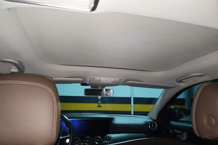 Used Mercedes-Benz E-Class 2018 E 300 L Sport Luxury Edition Headliner