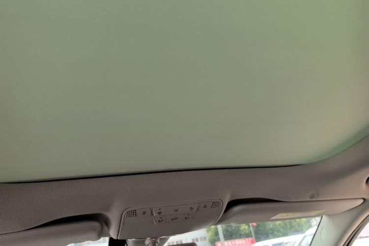 Used Mercedes-Benz E-Class 2018 E 200 L Sport Edition Headliner