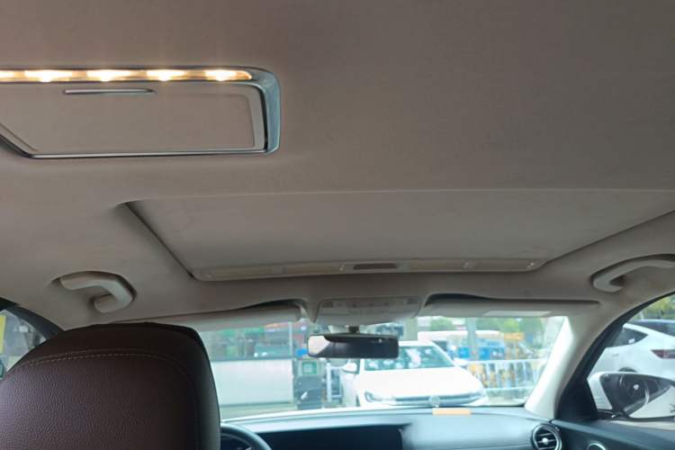 Used Mercedes-Benz E-Class 2018 Facelift E 200 L Sport Edition Headliner