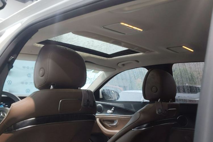 Used Mercedes-Benz E-Class 2018 Facelift E 200 L Sport Edition Headliner