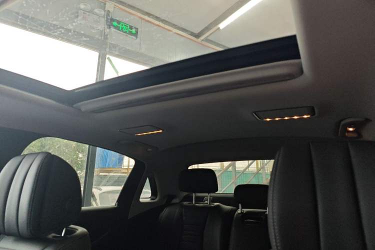 Used Mercedes-Benz E-Class 2018 Facelift E 200 L Sport 4MATIC Headliner
