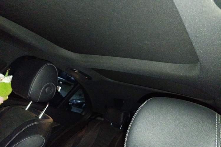 Used Mercedes-Benz E-Class 2018 E 300 Sport Edition Headliner