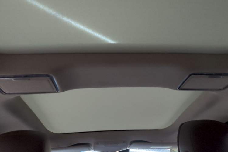 Used Mercedes-Benz E-Class 2018 E 300 L Sporty and Stylish Model Headliner
