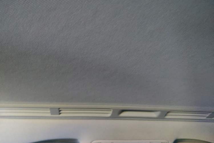 Used Mercedes-Benz E-Class 2018 Facelift E 200 L Sport Edition Headliner