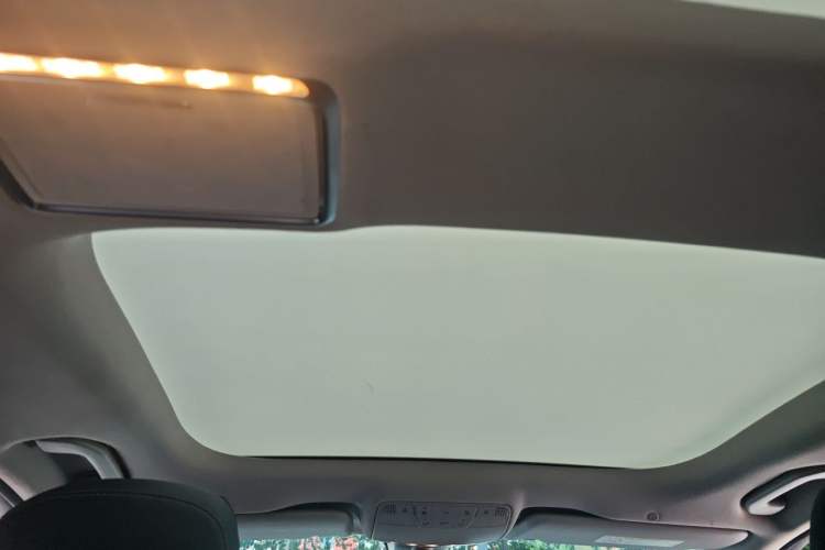 Used Mercedes-Benz E-Class 2018 E 300 L Sport Luxury Edition Headliner