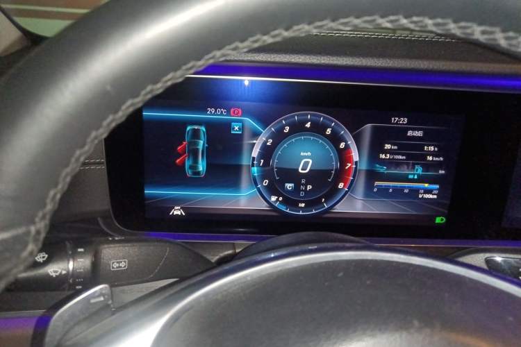 Used Mercedes-Benz E-Class 2018 Restyled E 300 L Sport Luxury Edition Instrument Cluster