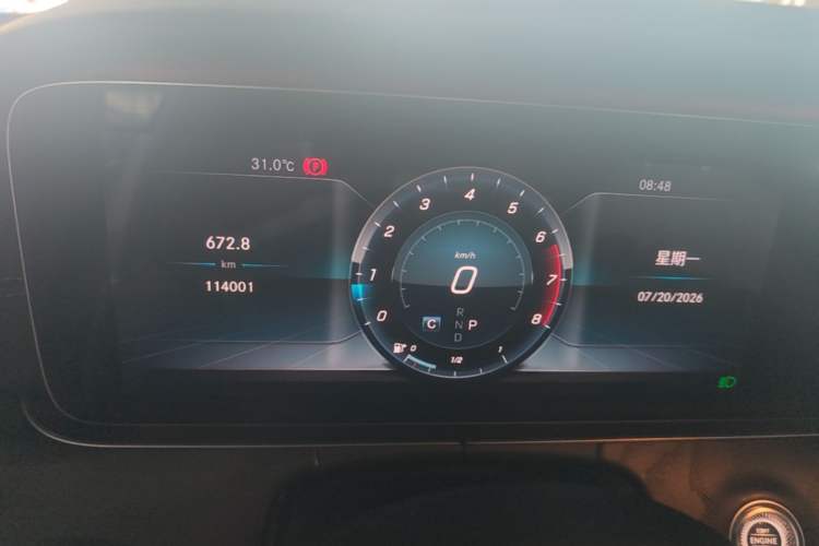 Used Mercedes-Benz E-Class 2018 E 300 L Sporty and Stylish Model Instrument Cluster