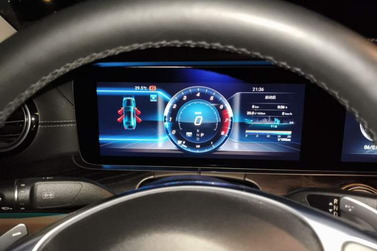 Used Mercedes-Benz E-Class 2018 Restyled E 300 L Sport Luxury Edition Instrument Cluster