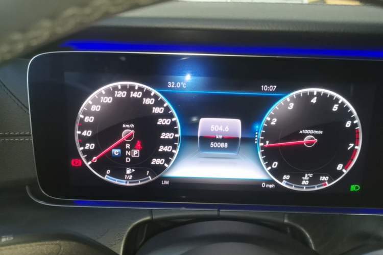 Used Mercedes-Benz E-Class 2018 E 200 Convertible Coupe Instrument Cluster