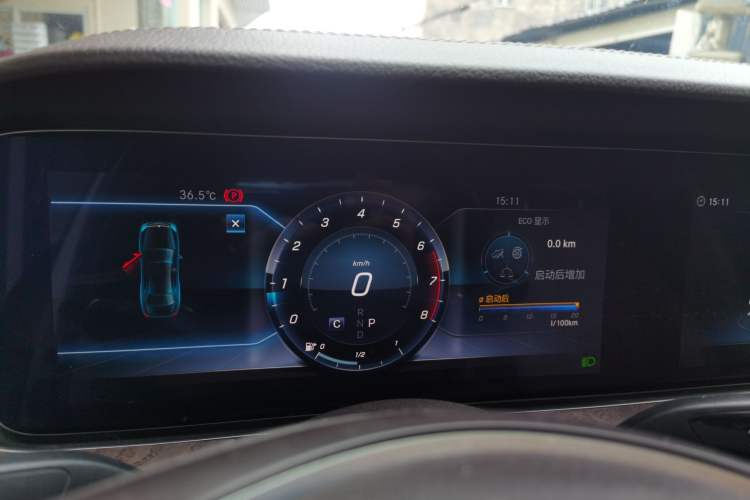 Used Mercedes-Benz E-Class 2018 Facelift E 300 L Luxury Edition Instrument Cluster