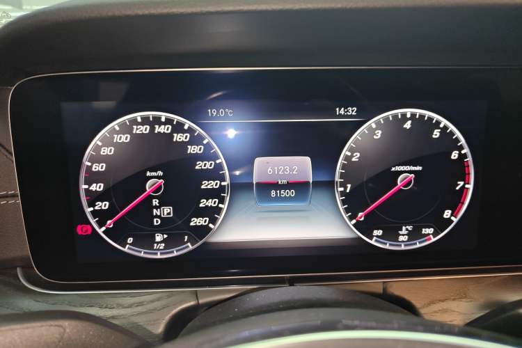 Used Mercedes-Benz E-Class 2018 E 200 L Sport Edition Instrument Cluster