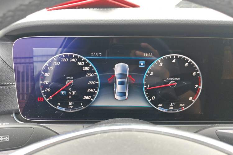 Used Mercedes-Benz E-Class 2018 Restyled E 300 L Sporty and Stylish Edition Instrument Cluster