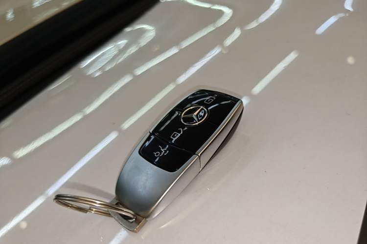 Used Mercedes-Benz E-Class 2018 E 200 L Sport Edition Interior 1