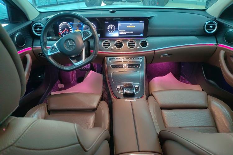 Used Mercedes-Benz E-Class 2018 Facelift E 200 L Sport Edition Interior 2