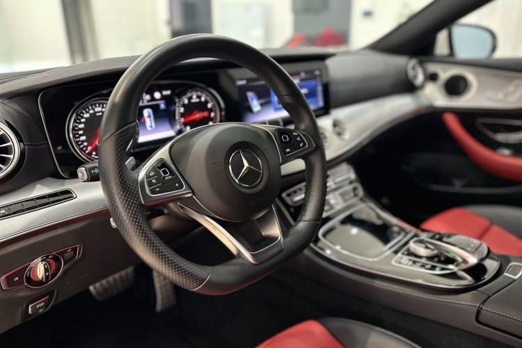 Used Mercedes-Benz E-Class 2018 E 300 Coupe Interior 3