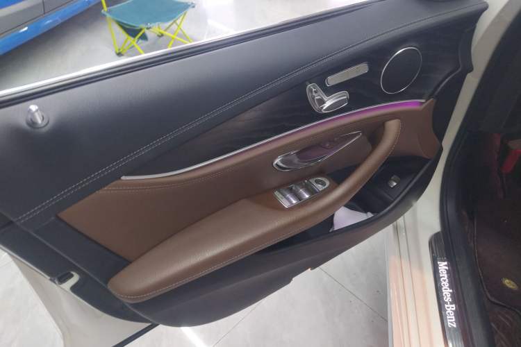 Used Mercedes-Benz E-Class 2018 E 200 L Sport Edition Interior 7