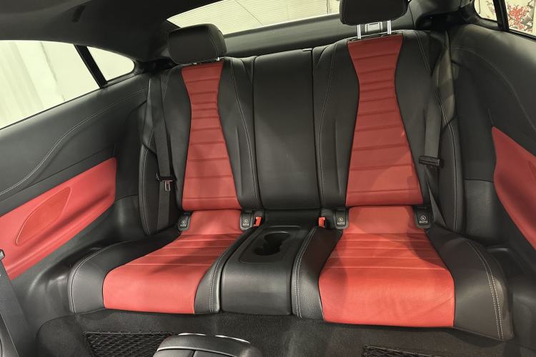 Used Mercedes-Benz E-Class 2018 E 300 Coupe Interior 9