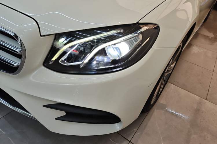 Used Mercedes-Benz E-Class 2018 E 200 L Sport Edition Left Front Headlight