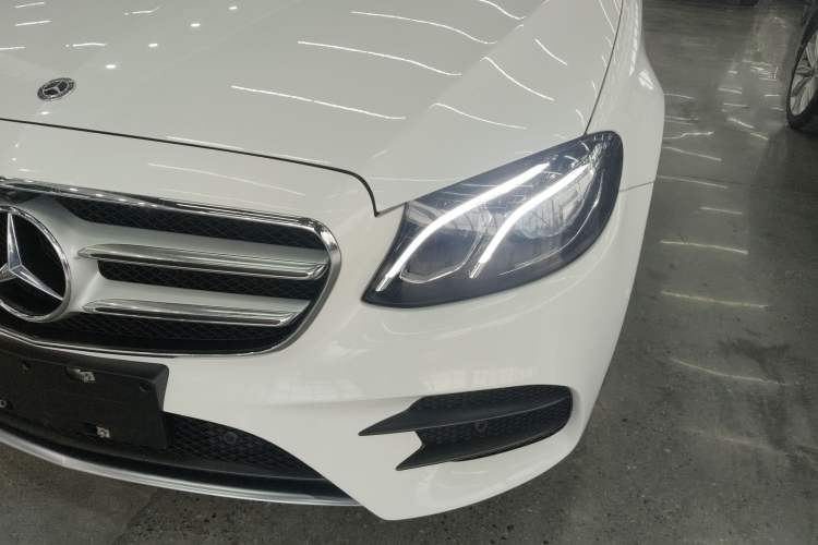 Used Mercedes-Benz E-Class 2018 E 300 L Sport Luxury Edition Left Front Headlight