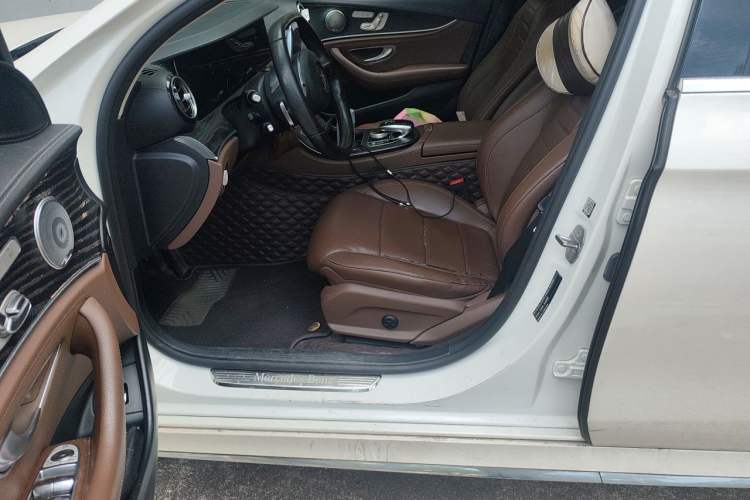 Used Mercedes-Benz E-Class 2018 Restyled E 300 L Sporty and Stylish Edition Left Front Seat