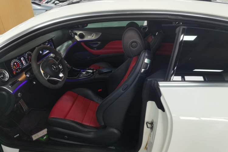 Used Mercedes-Benz E-Class 2018 E 300 Coupe Left Front Seat