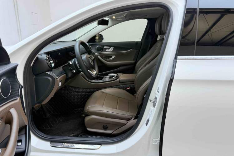 Used Mercedes-Benz E-Class 2018 E 300 L Sport Luxury Edition Left Front Seat