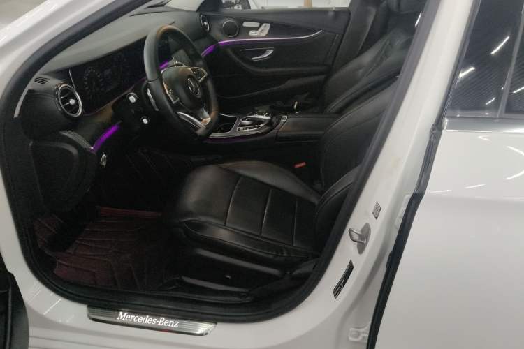 Used Mercedes-Benz E-Class 2018 E 300 L Sport Luxury Edition Left Front Seat