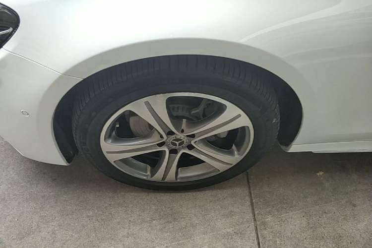 Used Mercedes-Benz E-Class 2018 Facelift E 200 L Sport Edition Left Front Wheel Hub