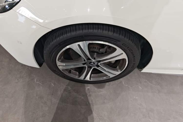 Used Mercedes-Benz E-Class 2018 Facelift E 200 L Sport Edition Left Front Wheel Hub