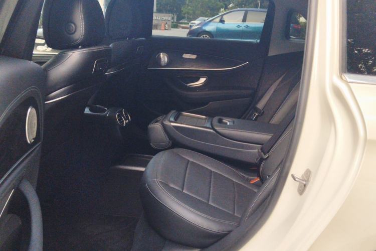 Used Mercedes-Benz E-Class 2018 E 300 L Sporty and Stylish Model Left Rear Seat