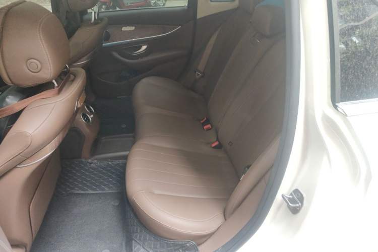 Used Mercedes-Benz E-Class 2018 E 300 L Luxury Model Left Rear Seat