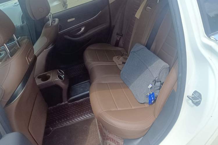 Used Mercedes-Benz E-Class 2018 E 300 L Sport Luxury Edition Left Rear Seat